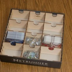 The Broken Token Broken Token - Sleeved Card Game Organizer