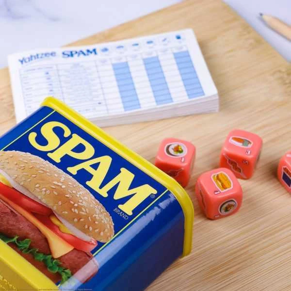 USAopoly Yahtzee: Spam 6 USAopoly Yahtzee: Spam