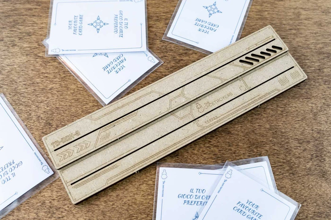 Import Games The Dicetroyers - Pick And Play Card Holder: Crate Version – Double Row (Italy Import) 6 Import Games The Dicetroyers - Pick And Play Card Holder: Crate Version – Double Row (Italy Import)