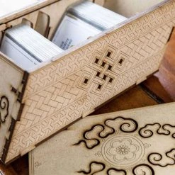 The Dicetroyers - Deck Holder: Cherry Version (250 Standard Size Sleeved Cards) (Italy Import) Import Games