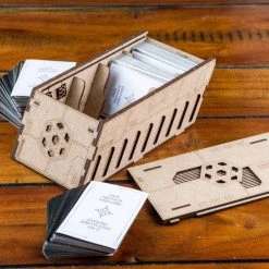 The Dicetroyers - Deck Holder: Crate Version (250 Standard Size Sleeved Cards) (Italy Import)