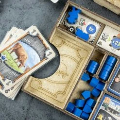 The Dicetroyers - Great Western Trail (Base Game Or With Rails To The North Expansion) (Italy Import)