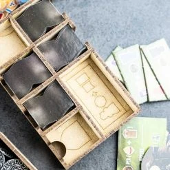 Import Games The Dicetroyers - Viscounts Of The West Kingdom (Base Game Or With The West Kingdom Tomesaga Expansion) (Italy Import)