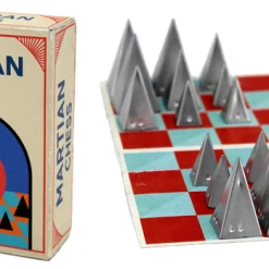 Looney Labs Pyramid Quartet (Display Case)